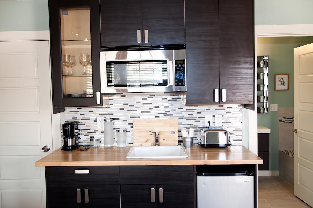 The Flagstone Boutique Inn & Suites Кейнаб Стая снимка